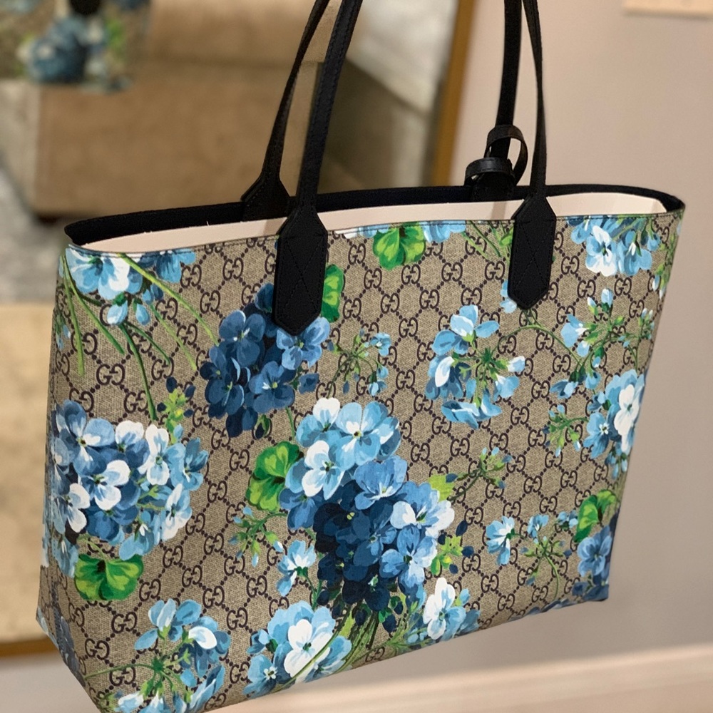 Gucci Signature Blooms Reversible Tote Bag